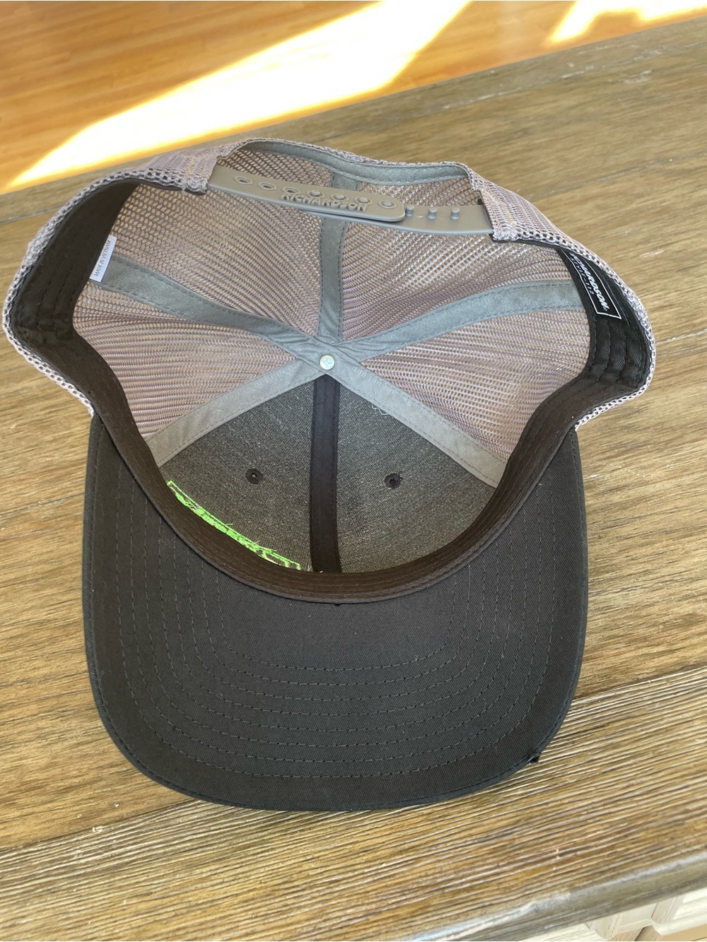 Trucker hat - Picture 2 of 2